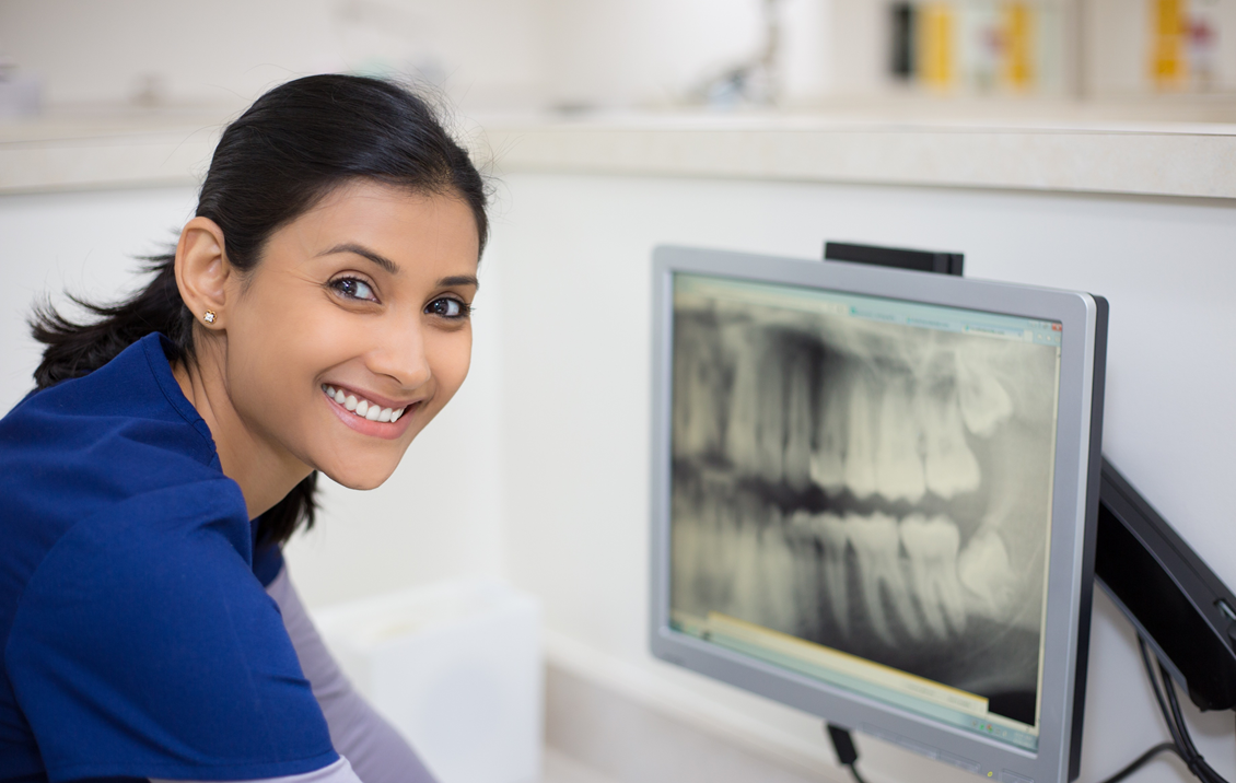 Dentists Assist Charting Xray